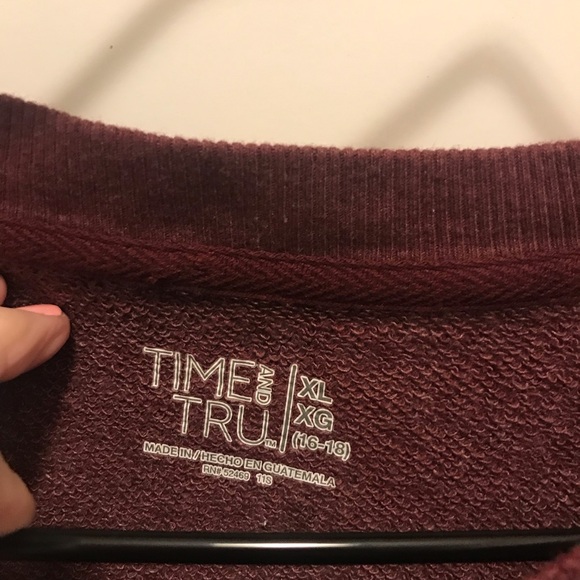 Ladies Sweatshirt. New - Picture 3 of 4